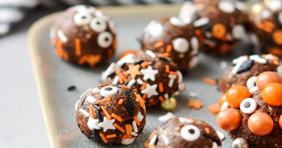 Embrace the festive season with these no-bake chocolate pumpkin energy bites.