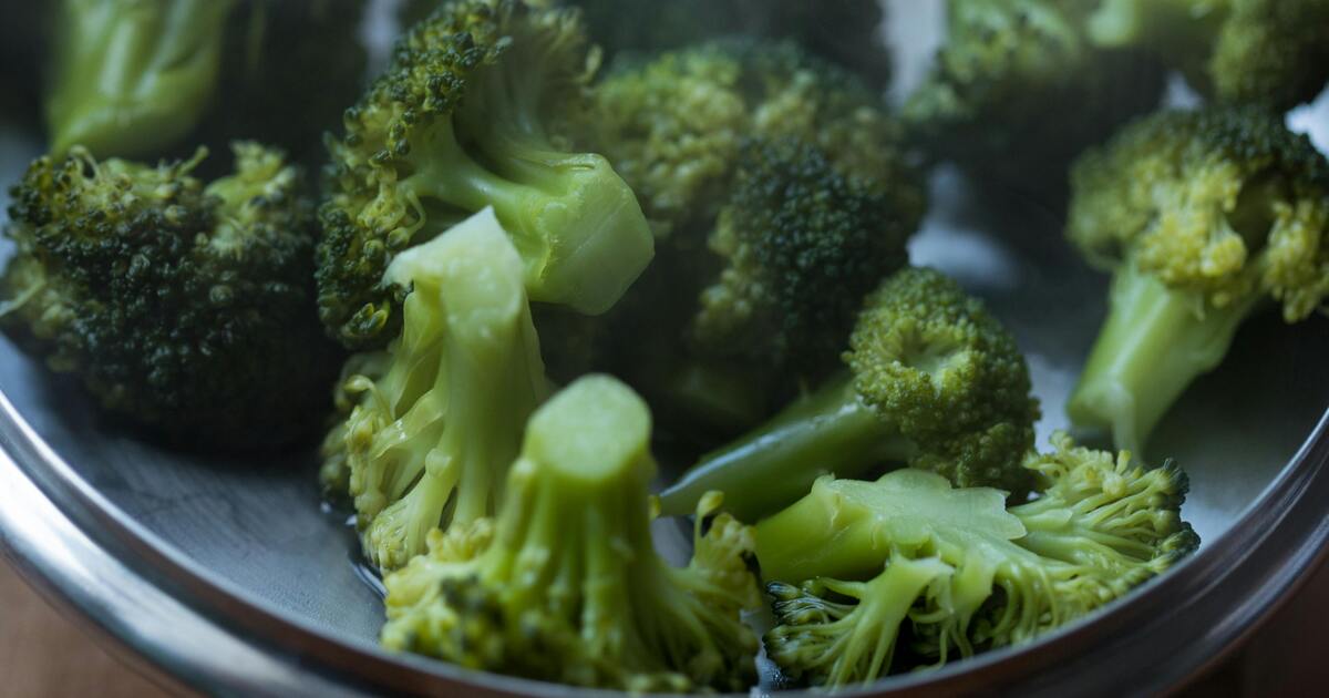 The Cellular Shield: How Sulforaphane Turns on Your Body's Ultimate Defense System