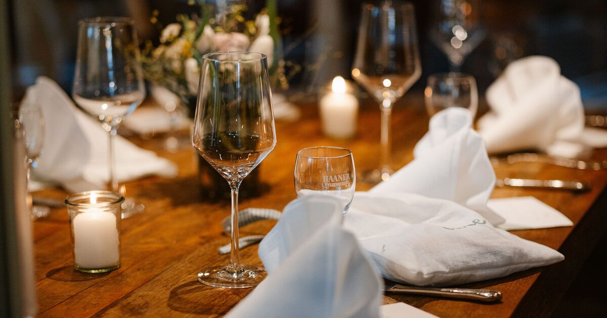 The Social Boundary: Navigating High-Stakes Hospitality on a Whole-Food Plant Lifestyle