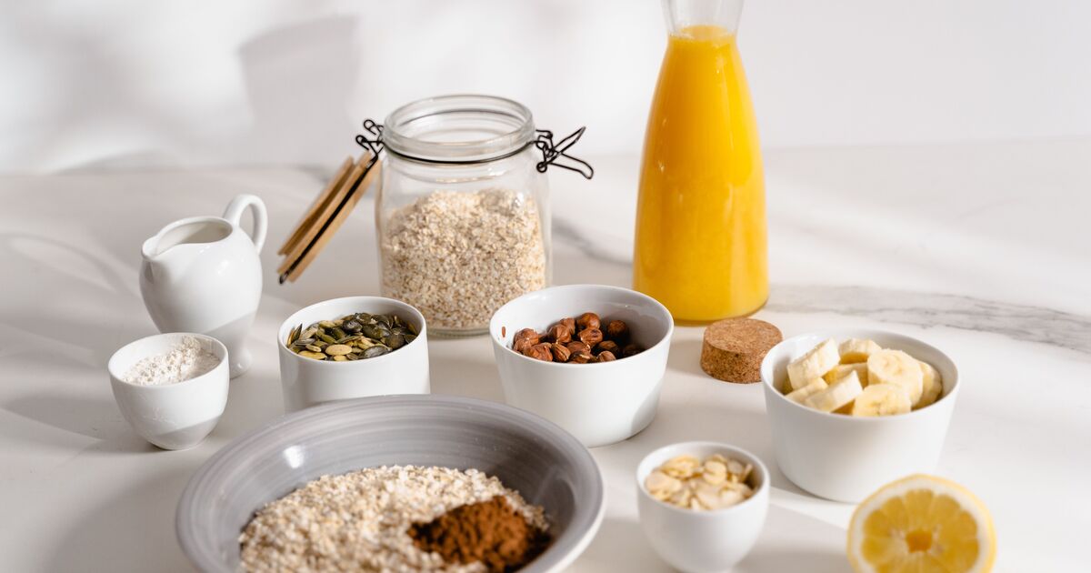 The Phytase Activation: How a Quick Acidulated Room-Temperature Soak Unlocks the Hidden Mineral Pools Inside Your Daily Oats to Banish Midday Fatigue